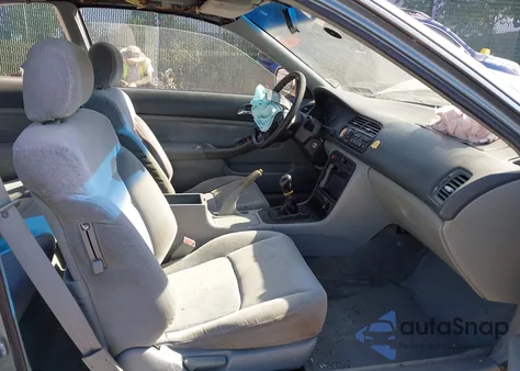 1996 Honda Accord Lx from USA, damaged, VIN 1HGCD7133TA031441